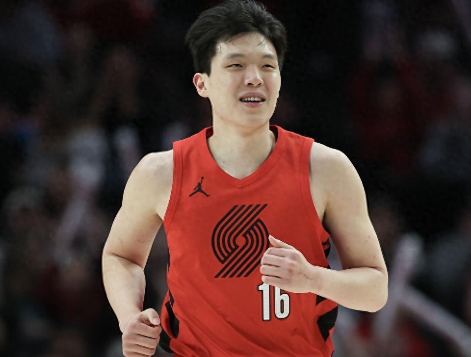 Yang Hansen is expected to stay with the Trail Blazers long-term! The new owner's stance is firm, and he may not coexist efficiently with Clingan.