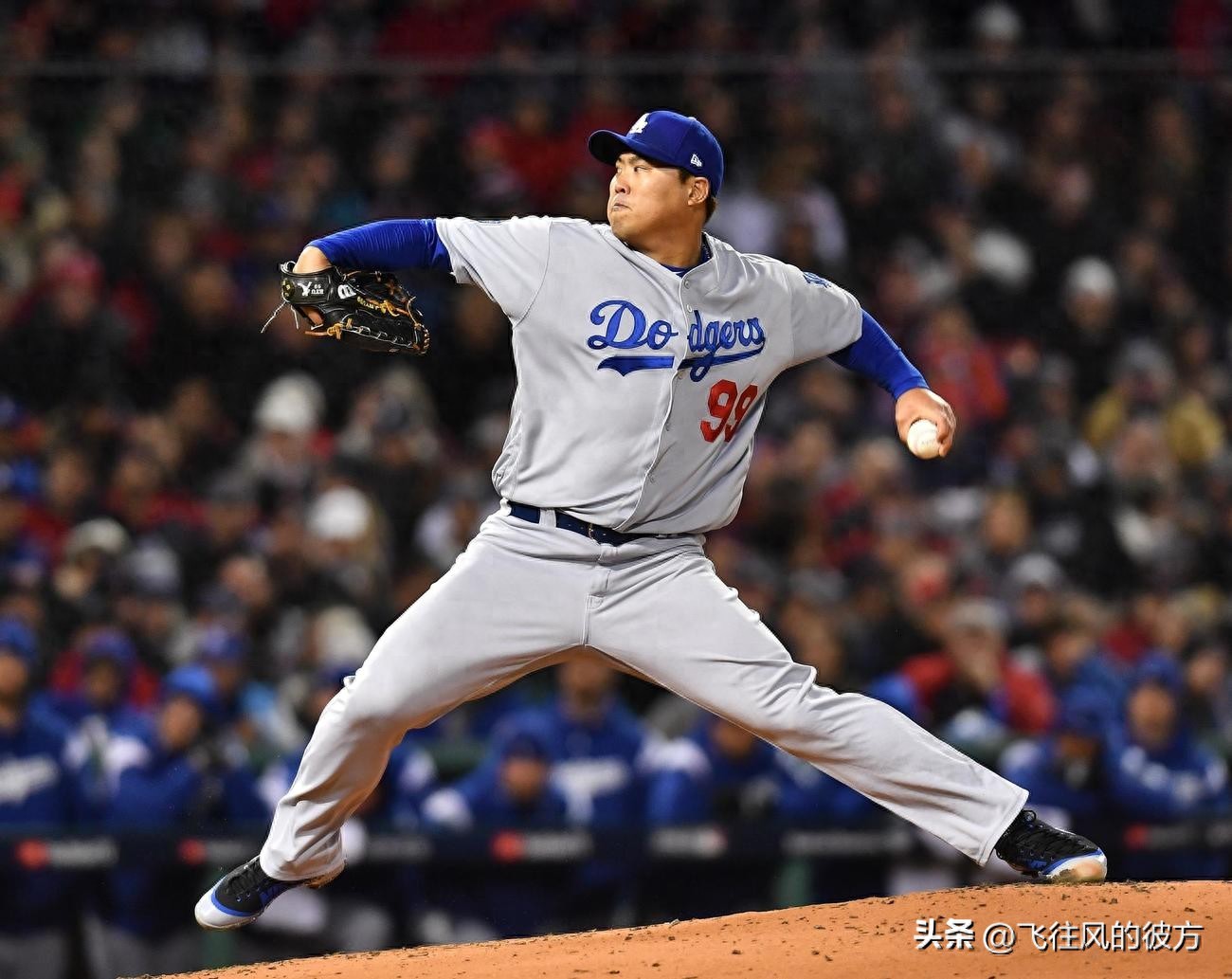 The morale dropped as three star pitchers withdrew due to injury, but the 39-year-old former MLB left-hander from Korea lifted spirits.