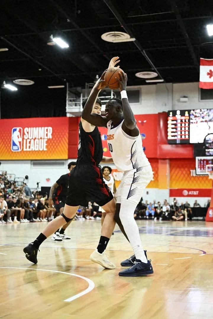 Yang Hansen's close friend is dominating the Summer League.