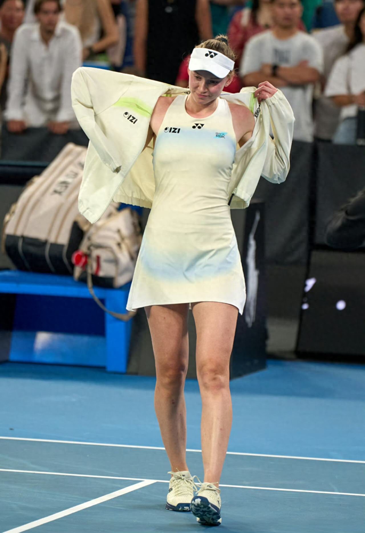 Rybarikova revealed two key factors in her match against Swiatek, while Silas said the high temperature would cause confusion.