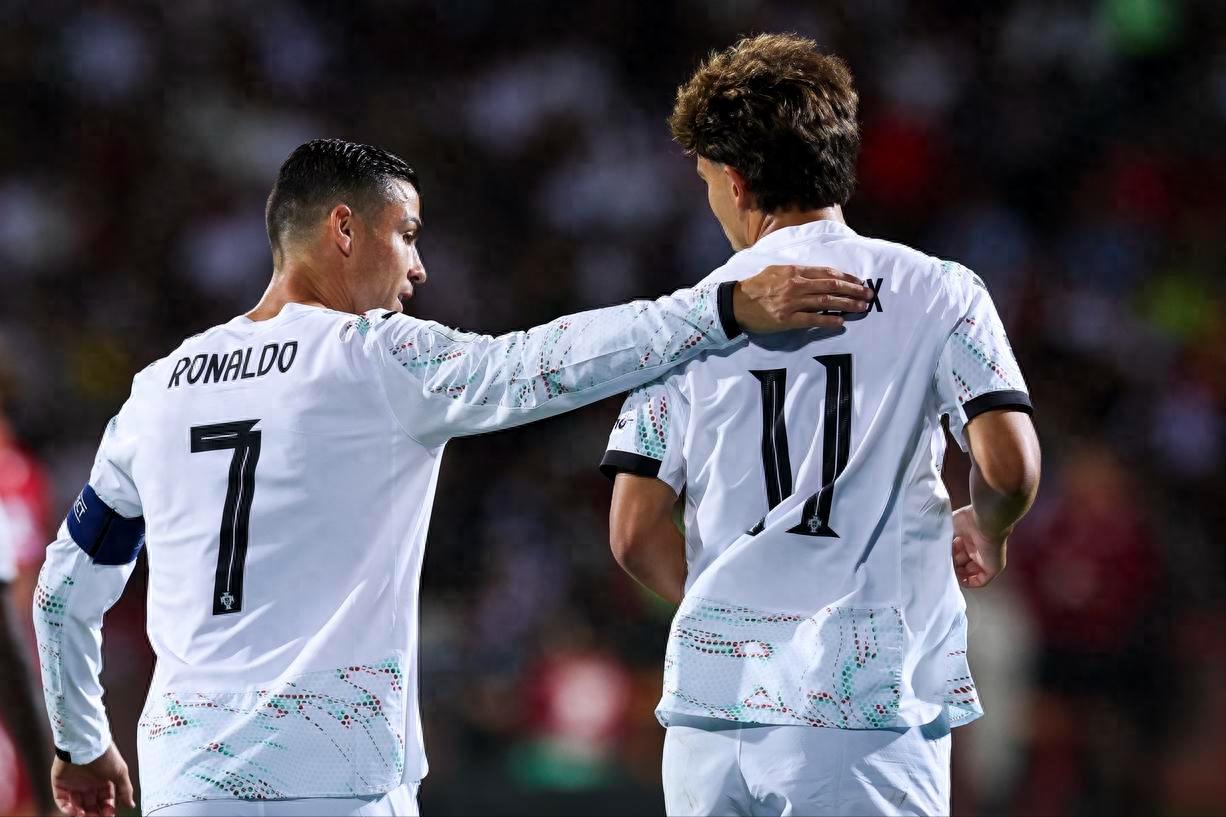 Portugal secured a 5-goal victory to kick off their World Cup qualifiers, while the Saudi Pro League players shone brightly; the win featured 4 goals from Al-Nassr and 1 from Al-Hilal.