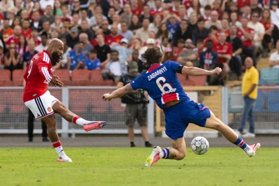 Mbemo saves the day as Manchester United draw 1-1 with PSG! Tielemans makes debut, Mount injured, Carrick needs more signings