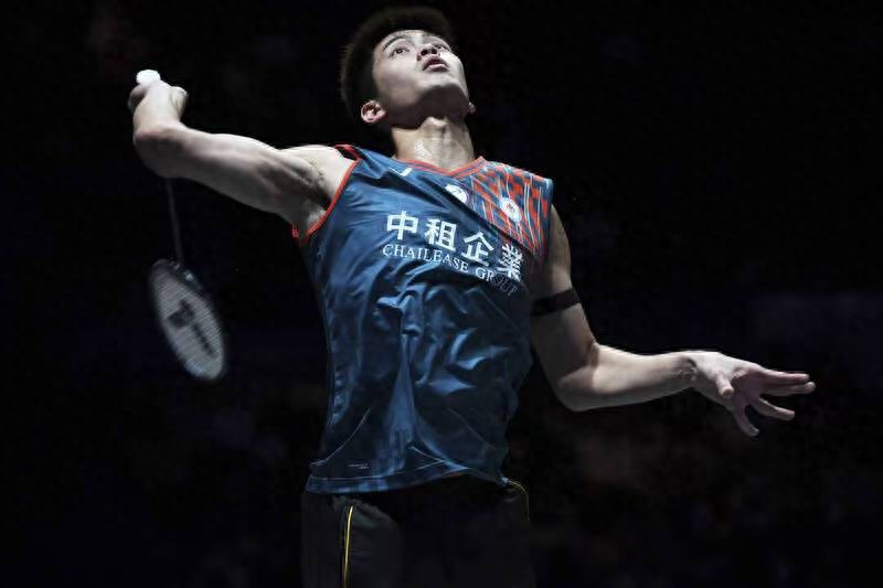 2025 All England Men's Singles Final: Li Jiahao lost to the ball king Shi Yuqi and won the runner-up, still setting a career best
