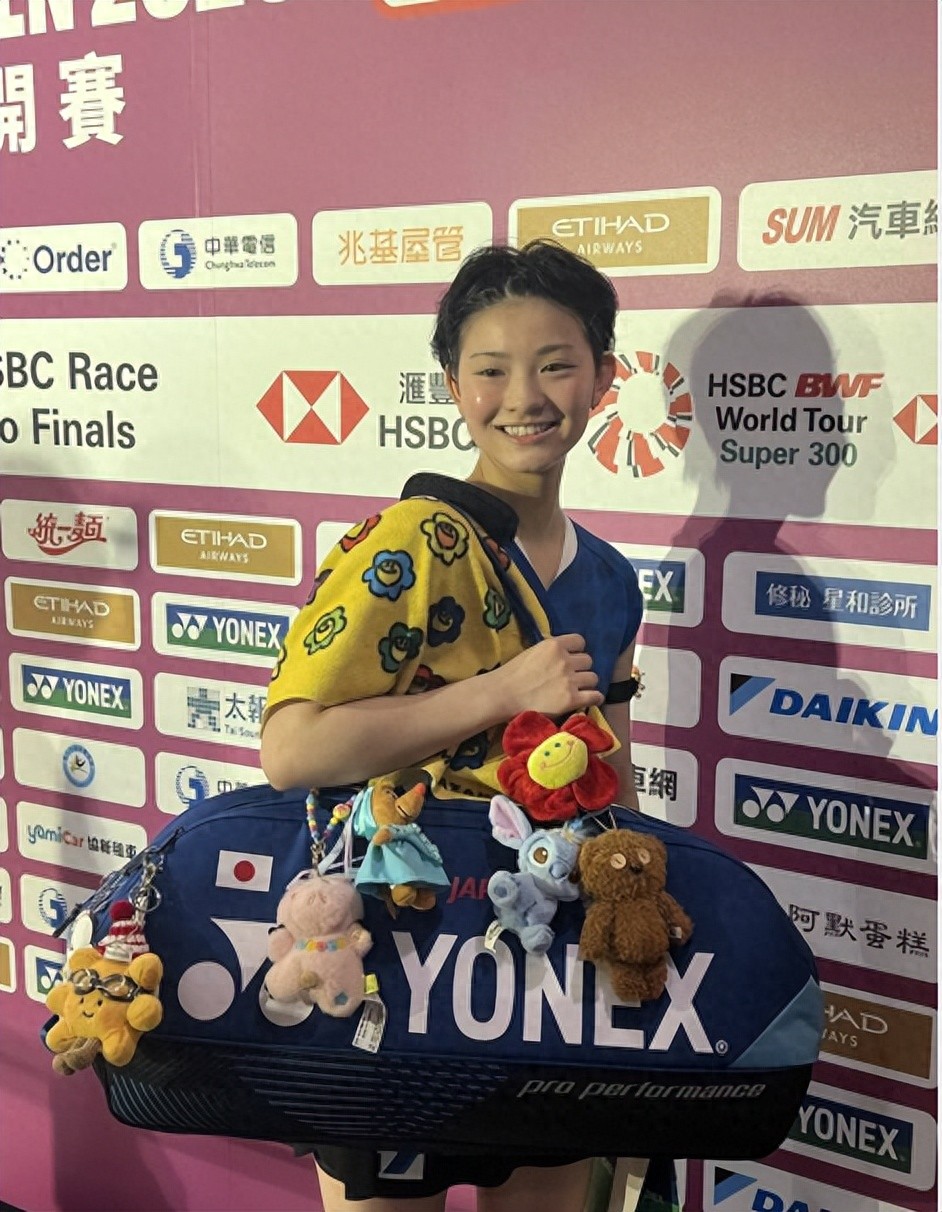 Yuka Miyazaki continues to move towards the goal of winning the first championship in Taipei, and many of the dolls on the bag are eye-catching
