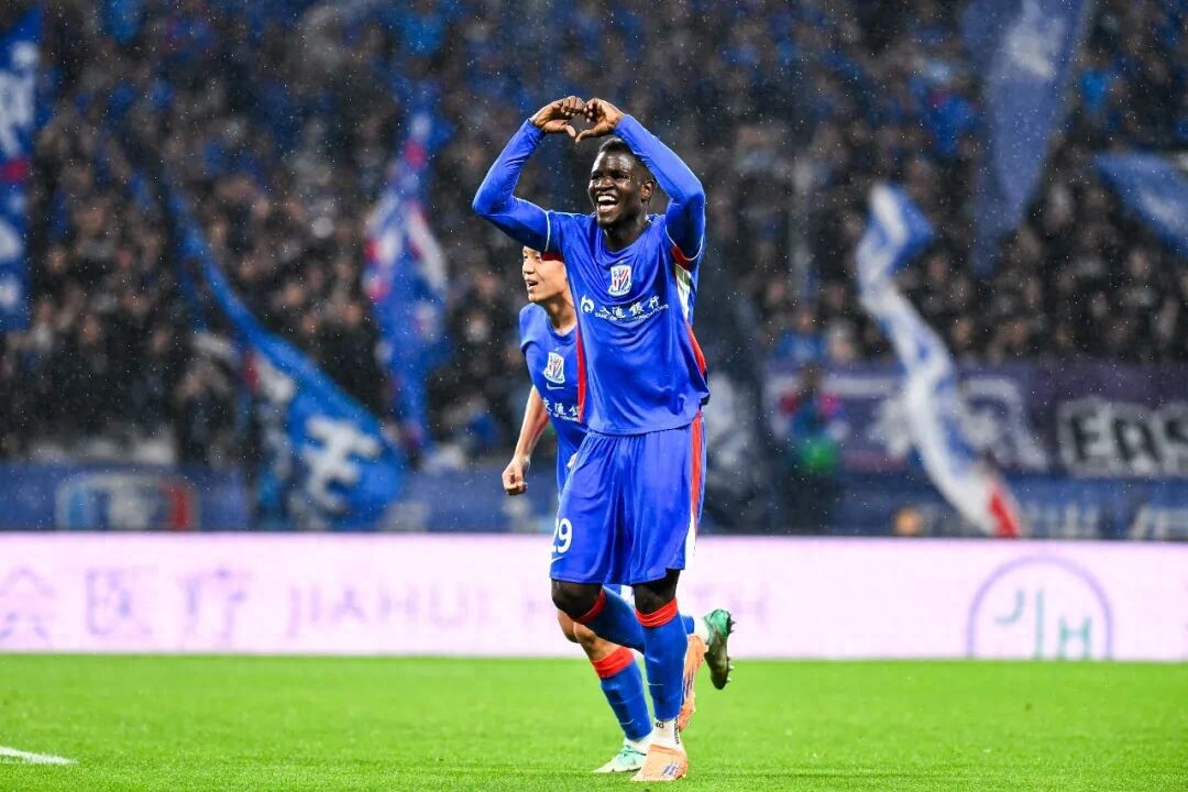 Foreign players deliver steady performance, Shenhua remains unbeaten for seven rounds and continues its "northern campaign".