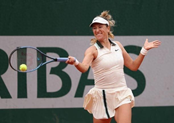 Azarenka sent double eggs to make the first bloody case of the French Open, netizens: Why should the veteran be embarrassed by the veteran