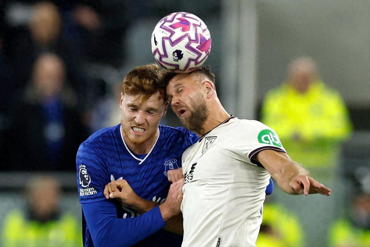 AC Milan's winter transfer target: 32 years old &amp; can't even get playing time at a Premier League relegation-threatened club