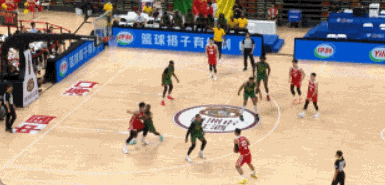 39 shots for 49 points! Lost twice to the Chinese men's basketball team! Officially signed and joined the Trail Blazers