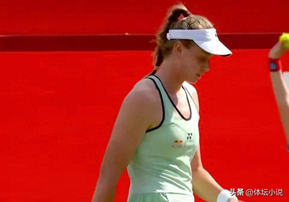 WTA upset! The No. 4 seed overturned, the Grand Slam champion lost to No.86, and Zheng Qinwen won the first set 6-2