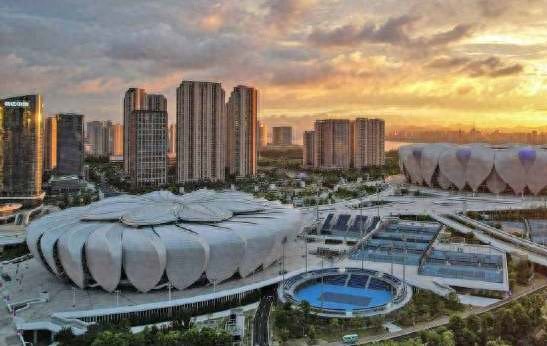 A Obing said he should have withdrawn; Hangzhou fans criticized; all local wildcards at China Open eliminated; Aka battles in Tokyo.