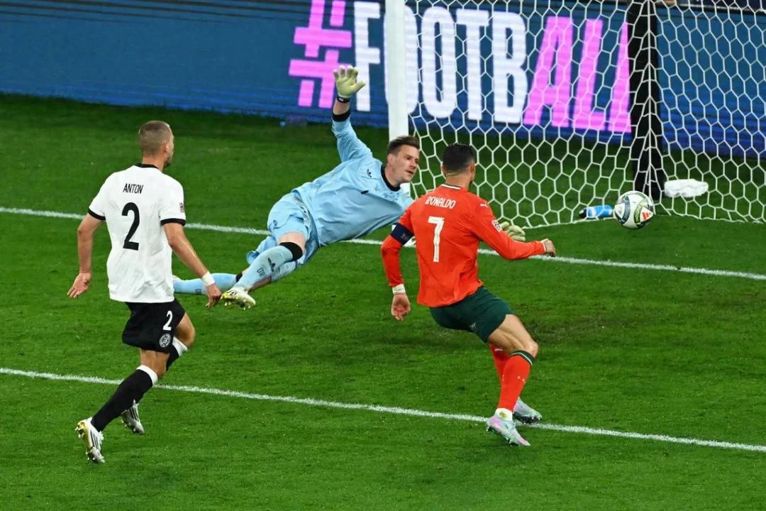 Help Portugal qualify for the UEFA Nations League final! Is Ronaldo expected to break a 4-year title drought?