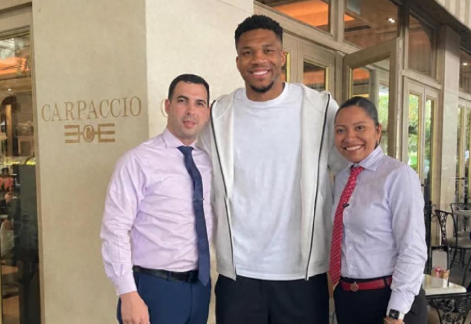 Giannis Antetokounmpo has suddenly appeared in Miami! The Bucks are ready to let him go, with the Heat becoming the top favorite destination.