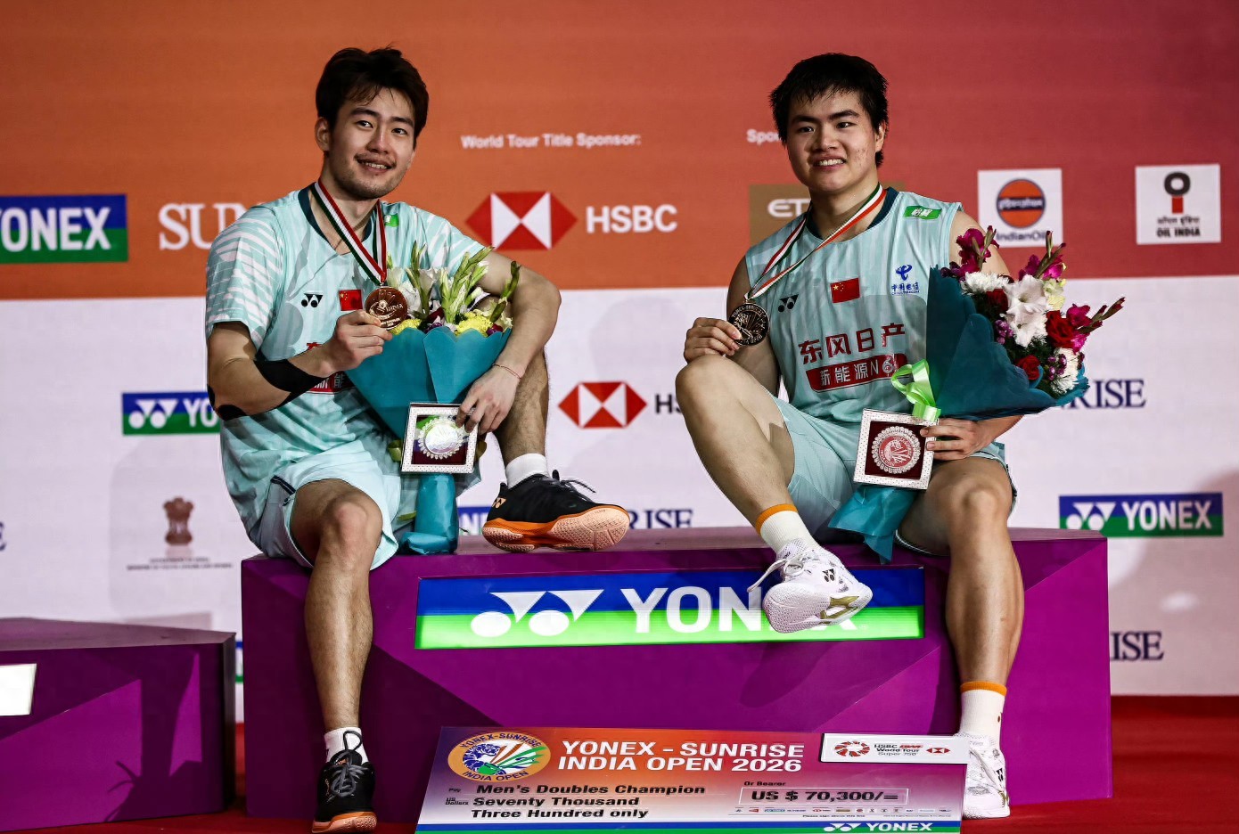 The Indonesia Masters Badminton Tournament schedule for today (1.20), with eight matches featuring the Chinese national team, broadcast live on CCTV Video + Youku.