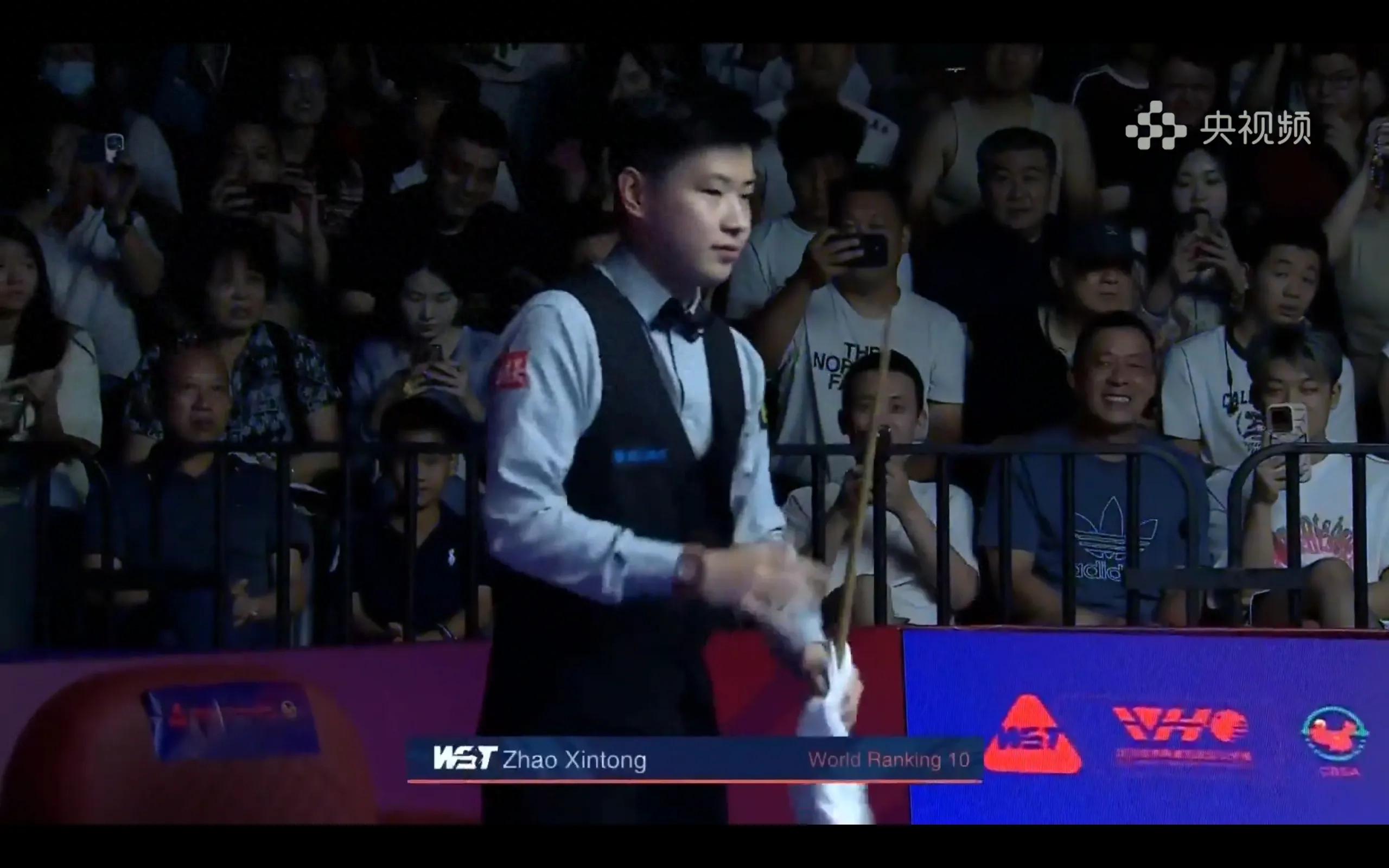 Latest update from the Snooker Wuhan Open: Zhao Xintong and Si Jiahui win, Carter suffers an unexpected defeat.