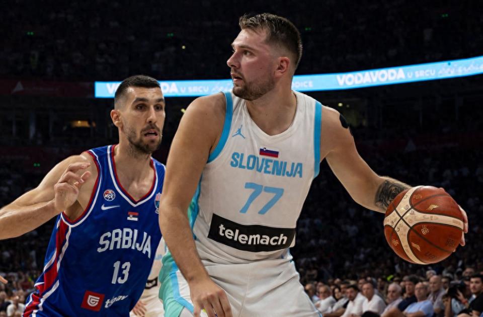 Luka Dončić scolded his teammates after scoring 34 points in a heavy defeat! The national team coach said other players must take on more responsibility.