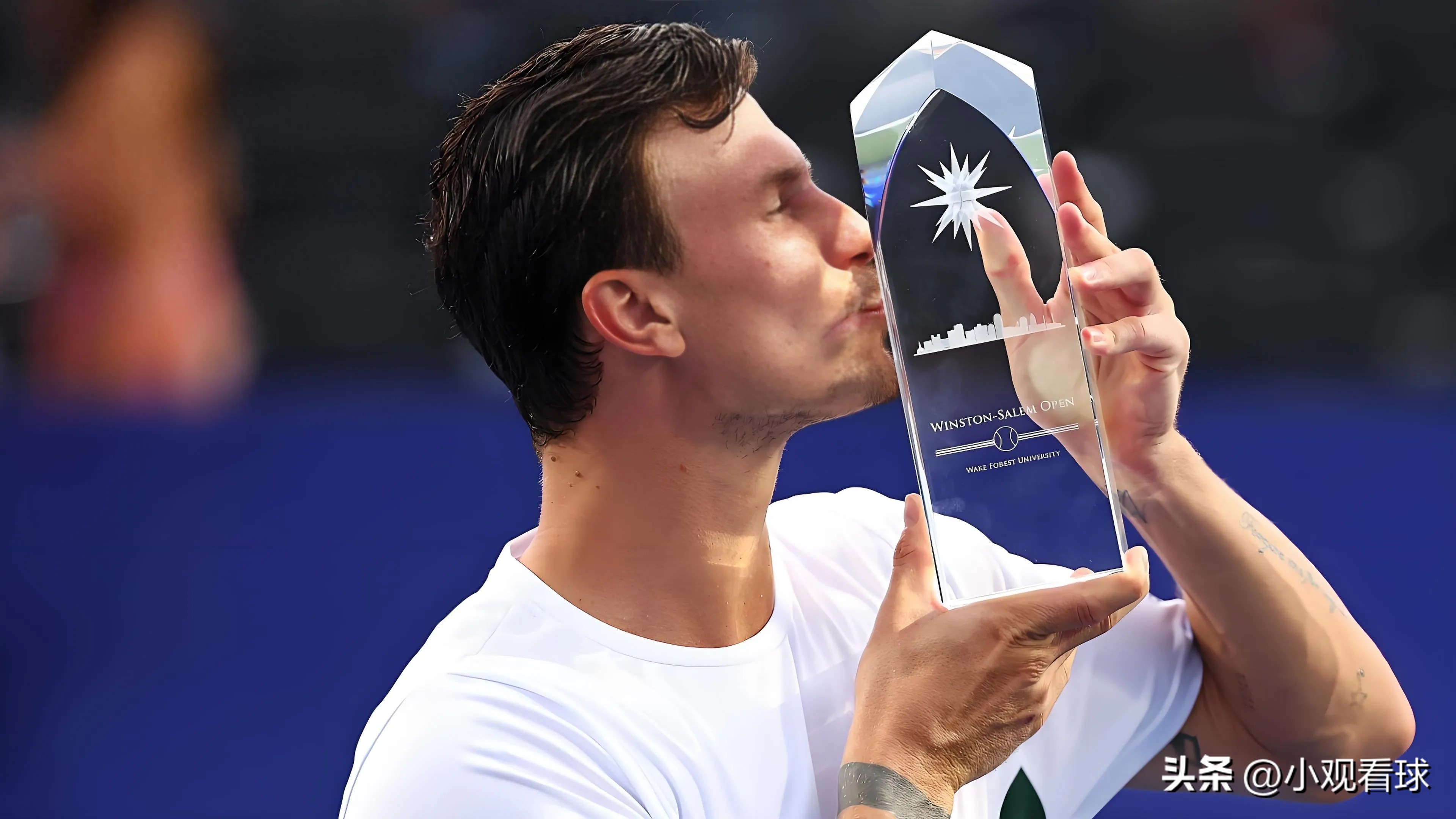 Marton Fucsovics narrowly avoided a comeback to claim the Winston-Salem Open title.