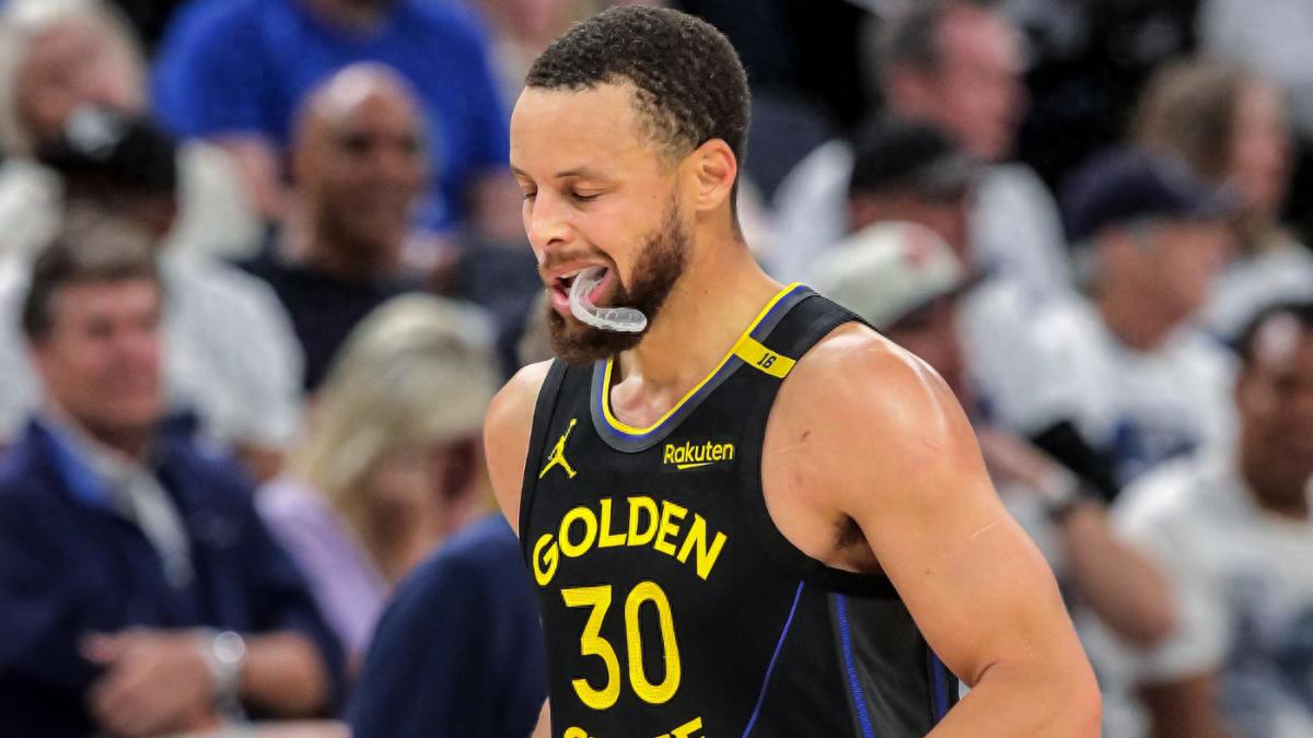 Curry is sure to miss at least three games! Injured and frustrated, the Warriors spelled out an 11-day recovery period for him?