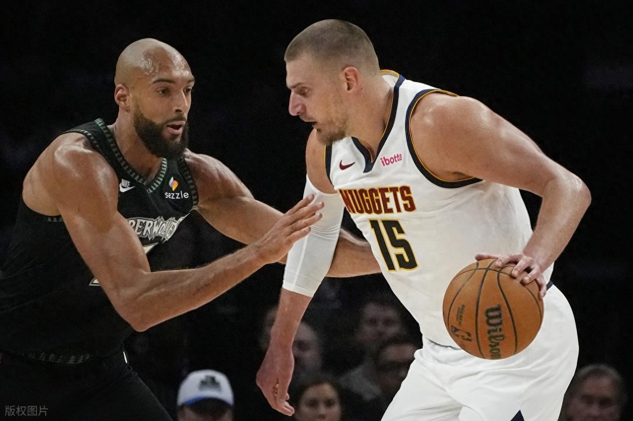 Jokic scored 27+15+3 despite shooting only 7-of-26, while Dosunmu contributed 25+9 as a surprise performer; Timberwolves defeat Nuggets to take 2-1 series lead.
