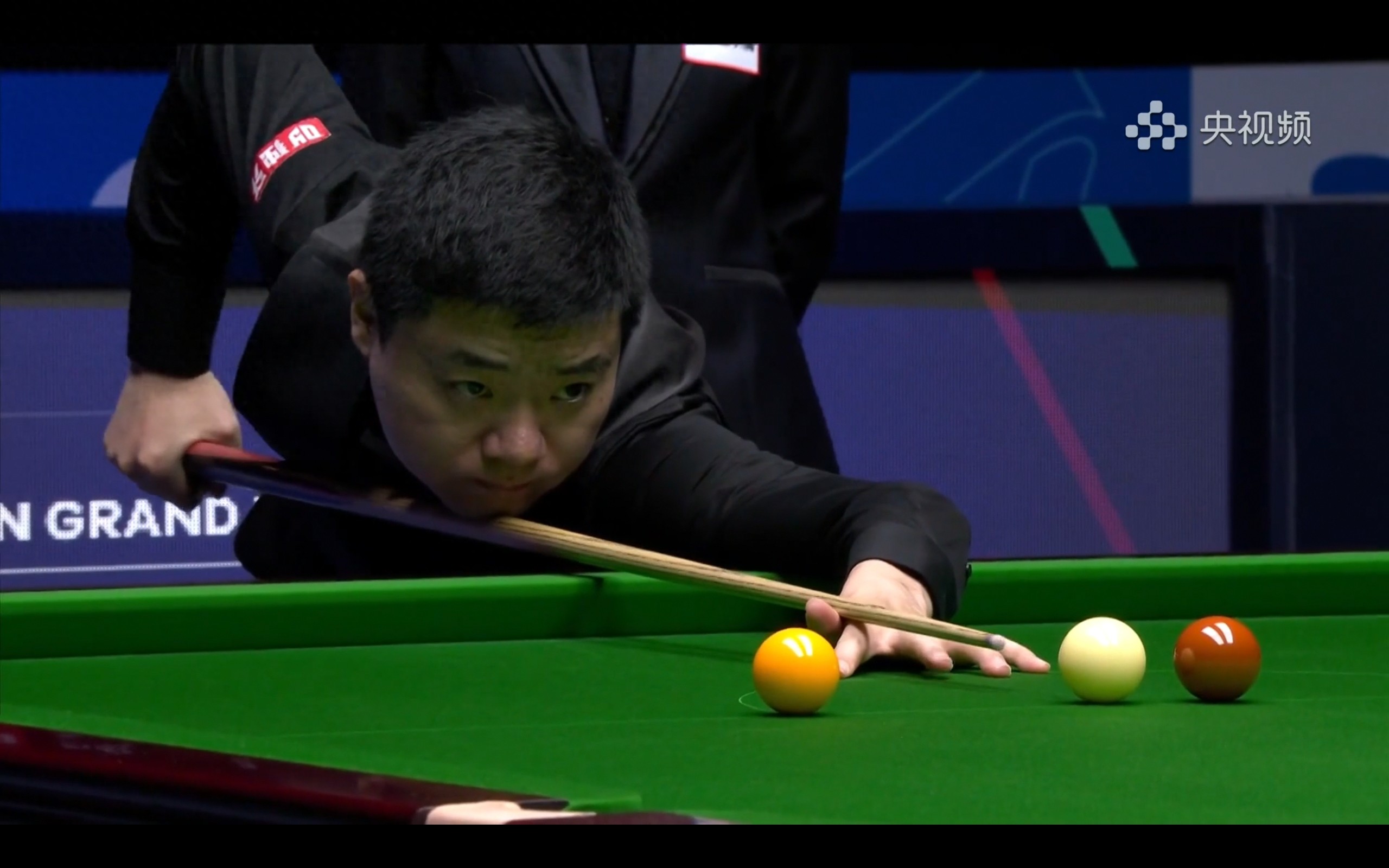 Live coverage of the Snooker Xi&#39;an Open: Ding Junhui vs. Brown and Trump vs. Stevens.