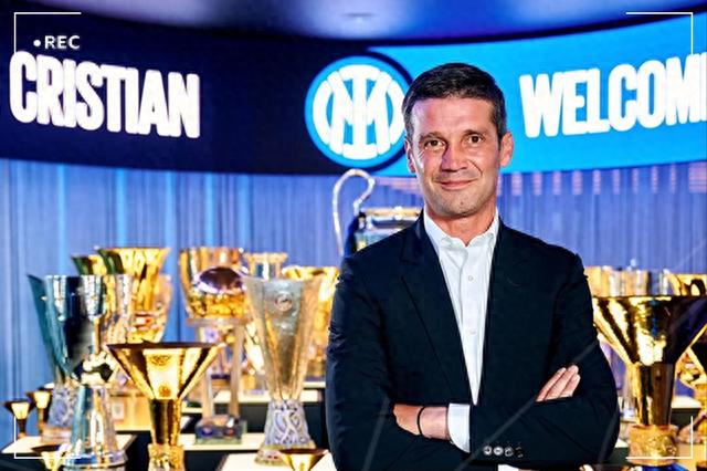 Inzaghi Jr. is gone, Inter's own people are coming, and the 44-year-old Zivo is the Inter coach &amp; signed for 2 years
