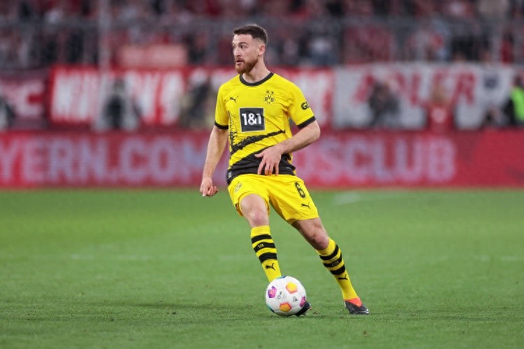 The Turkish Super League is not being taken advantage of; a 28-year-old Borussia Dortmund midfielder is valued at 3.5 million euros but demands a 4 million euro annual salary.