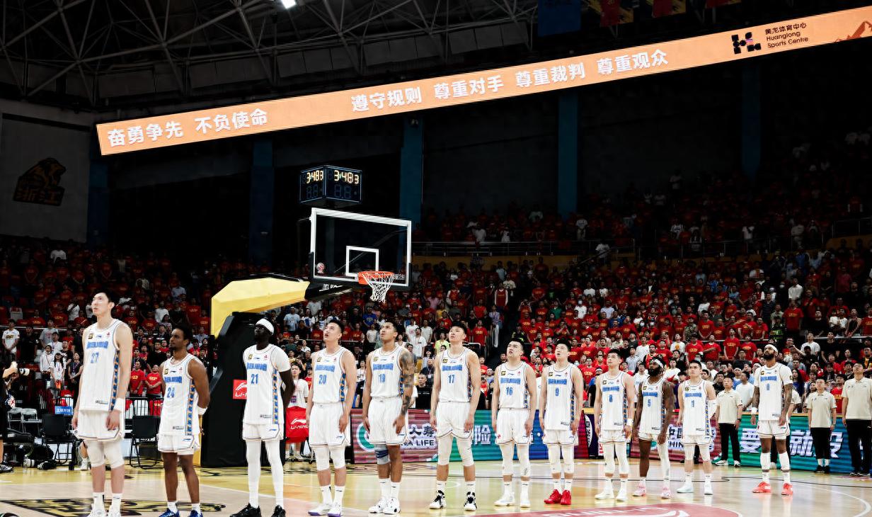 From three crowns in four years to the guardian of the water cooler Zhai Xiaochuan used the last two drops of blood to awaken the soul of Shougang