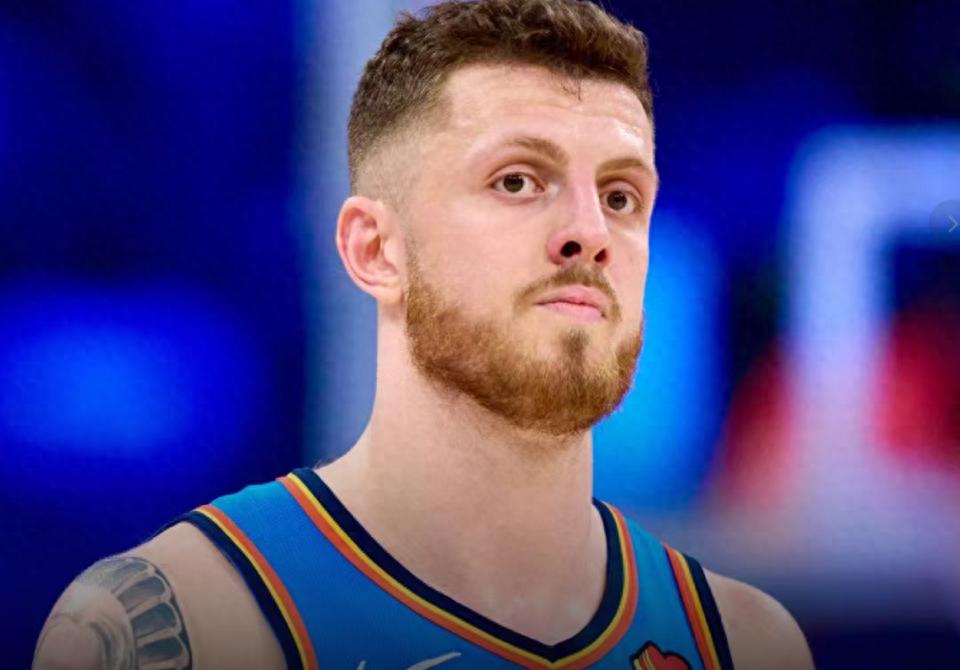 Shams: Hartenstein agrees to three-year extension with Thunder, total existing contract now five years, $134 million.