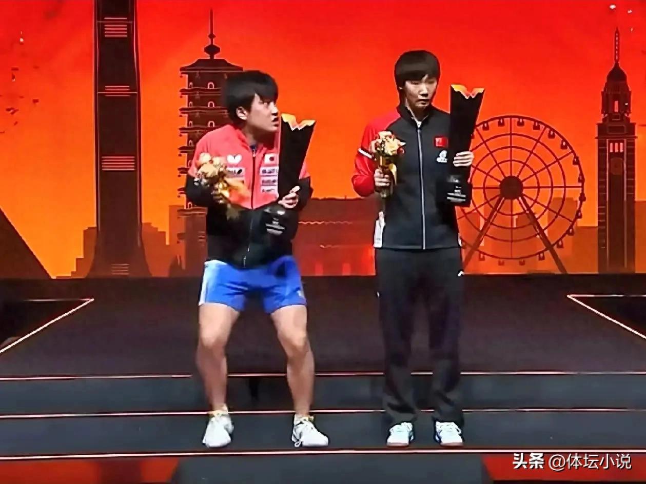 頒獎典禮罕見畫面!張本智和合影時被禮花嚇到瞬間彈跳,王曼昱則泰然自若