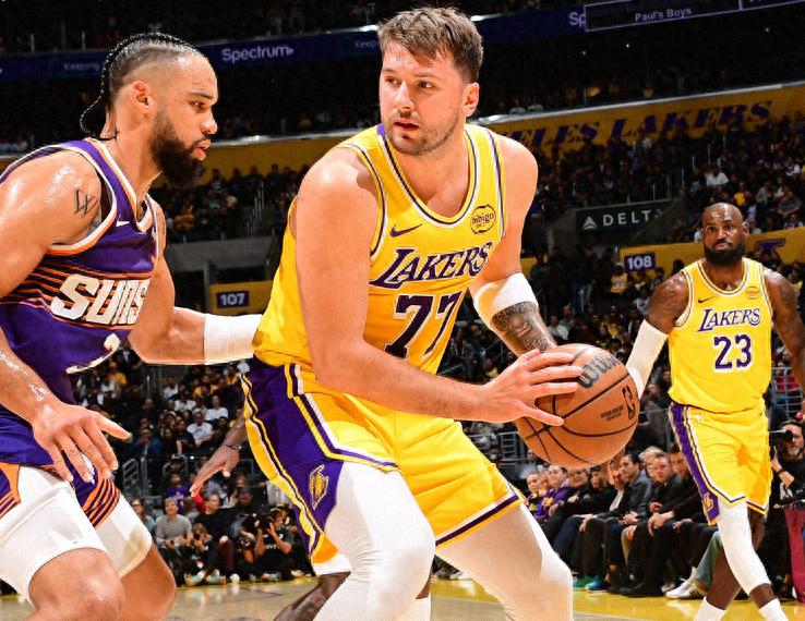 Doncic scored 38 points and grabbed 11 rebounds, while LeBron James narrowly avoided an embarrassing record; Dillon scored 33 points as the Lakers fell to the Suns, ending their 7-game winning streak.