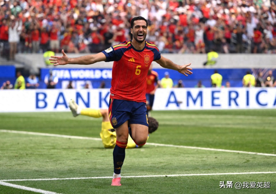 Spain unleashes a 30-year-old surprise! Scores after 115 seconds on the pitch and delivers consecutive match-winners in the World Cup, setting 6 records