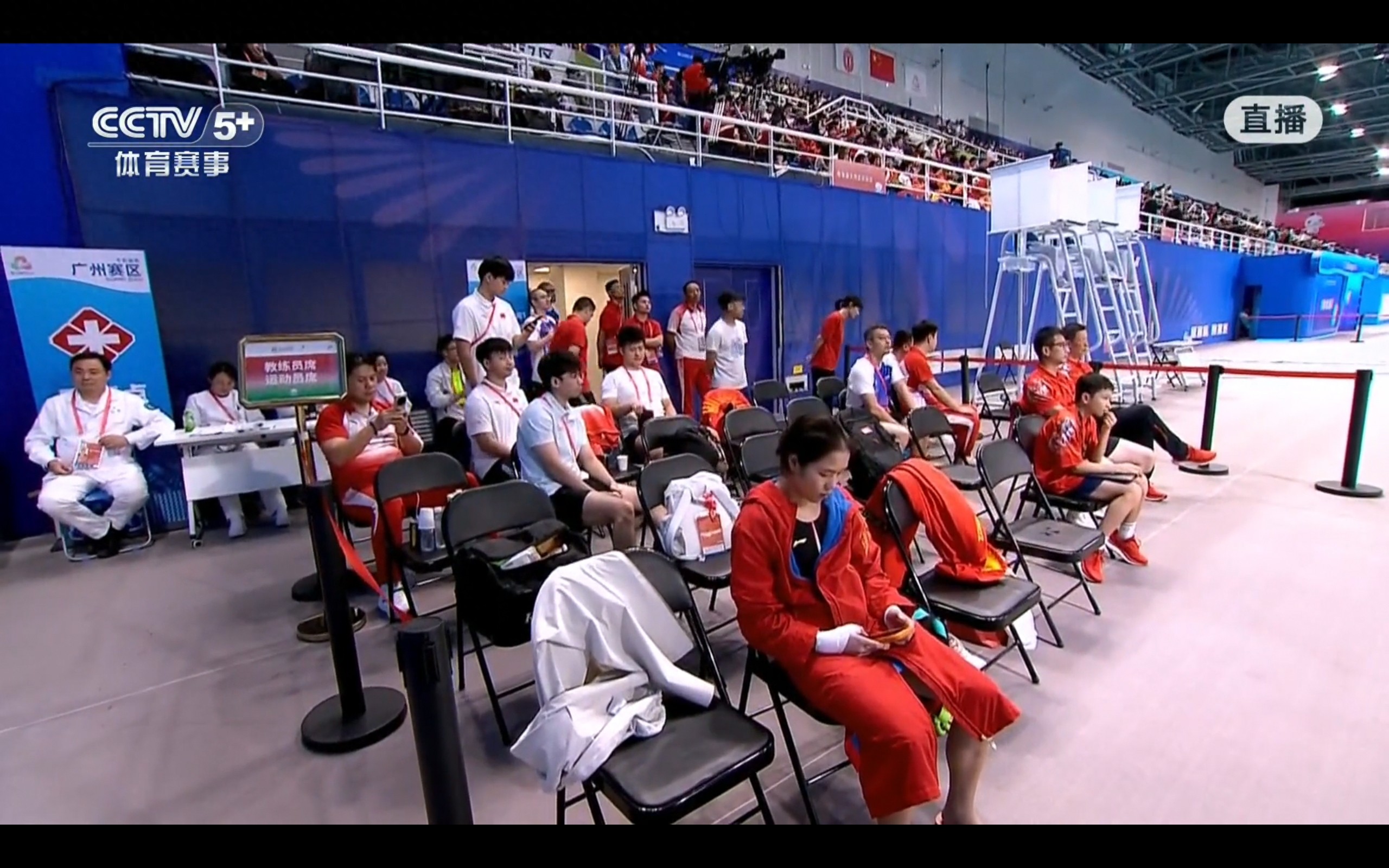 Live coverage of the Women's 10m Platform Diving Final at the National Games: Chen Yuxi vs. Zhang Jiaqi vs. Lu Wei