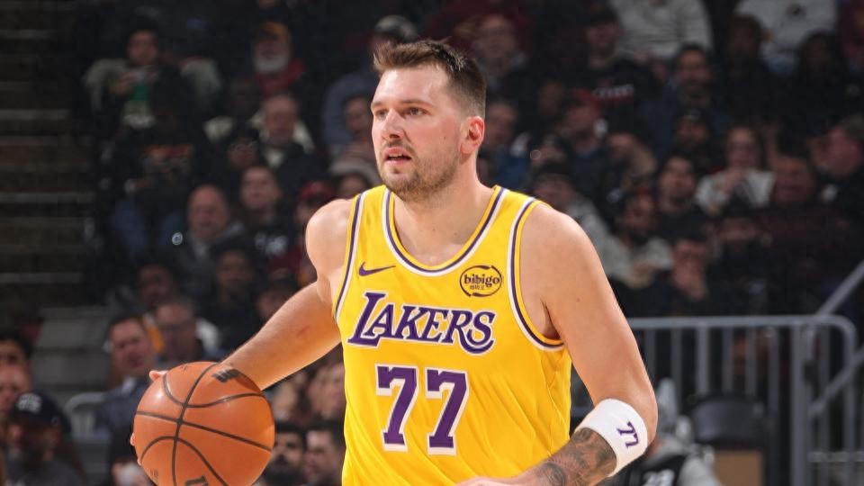 Luka Doncic Trade Anniversary! What Assets Could the Lakers Get if They Traded Him Now? Four Major Scenarios Listed by US Media