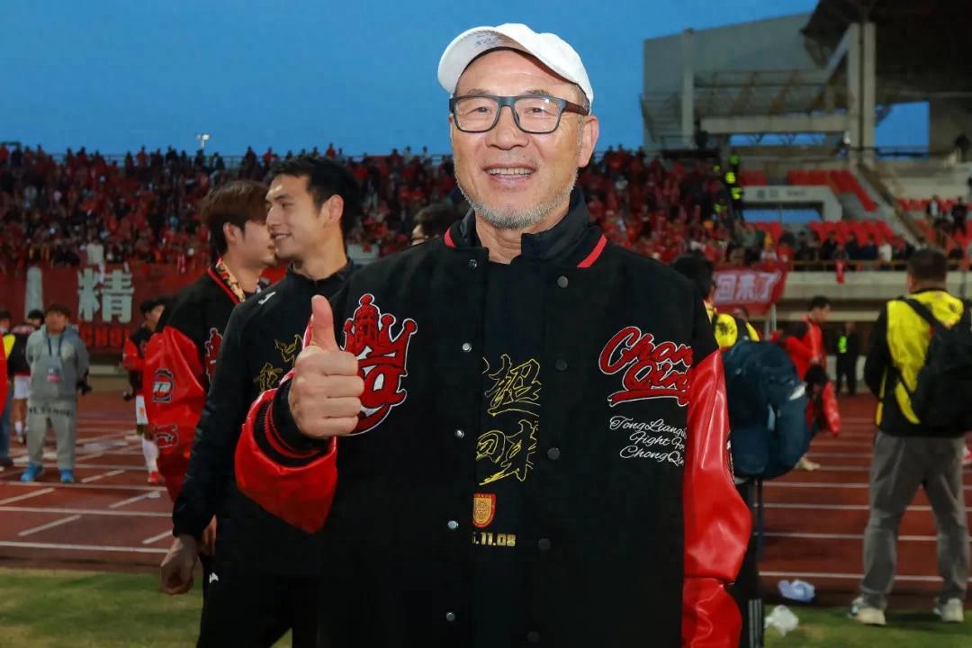 Zhang Wailong: Three years and six months of waiting have made me cherish the passion of Chongqing fans even more.