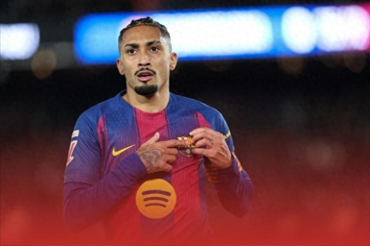 Got it! Barça staged a 3-1 comeback against Atlético to lead by 4 points; Raphinha scored, Olmo scored and earned a penalty.