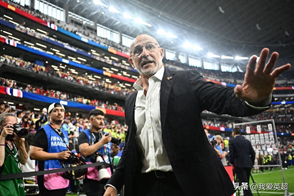Losing the match and blaming the referee? Spain's head coach hits back at Deschamps: Only the disappointed make excuses, we also had a goal disallowed.