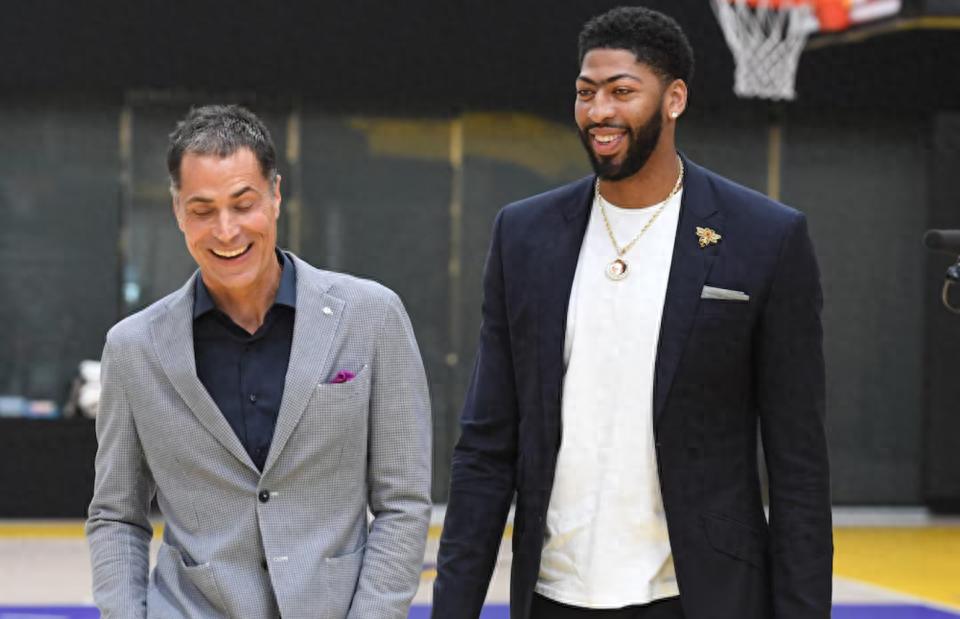 Five crying-laughing emojis! A subtle dig at Pelinka from Brow? Only after LeBron and AD left did he pretend to be a reliable Lakers GM
