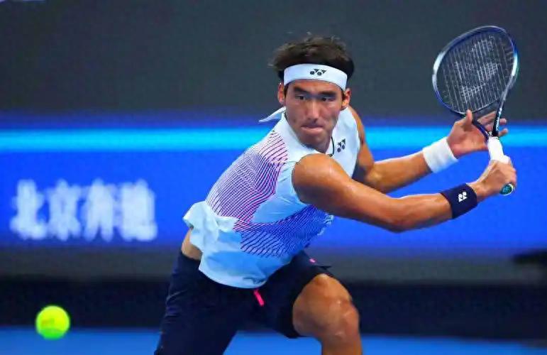 He still lost in three sets, and in 2025, Xiaobu Tour lost eight games in the tie-break