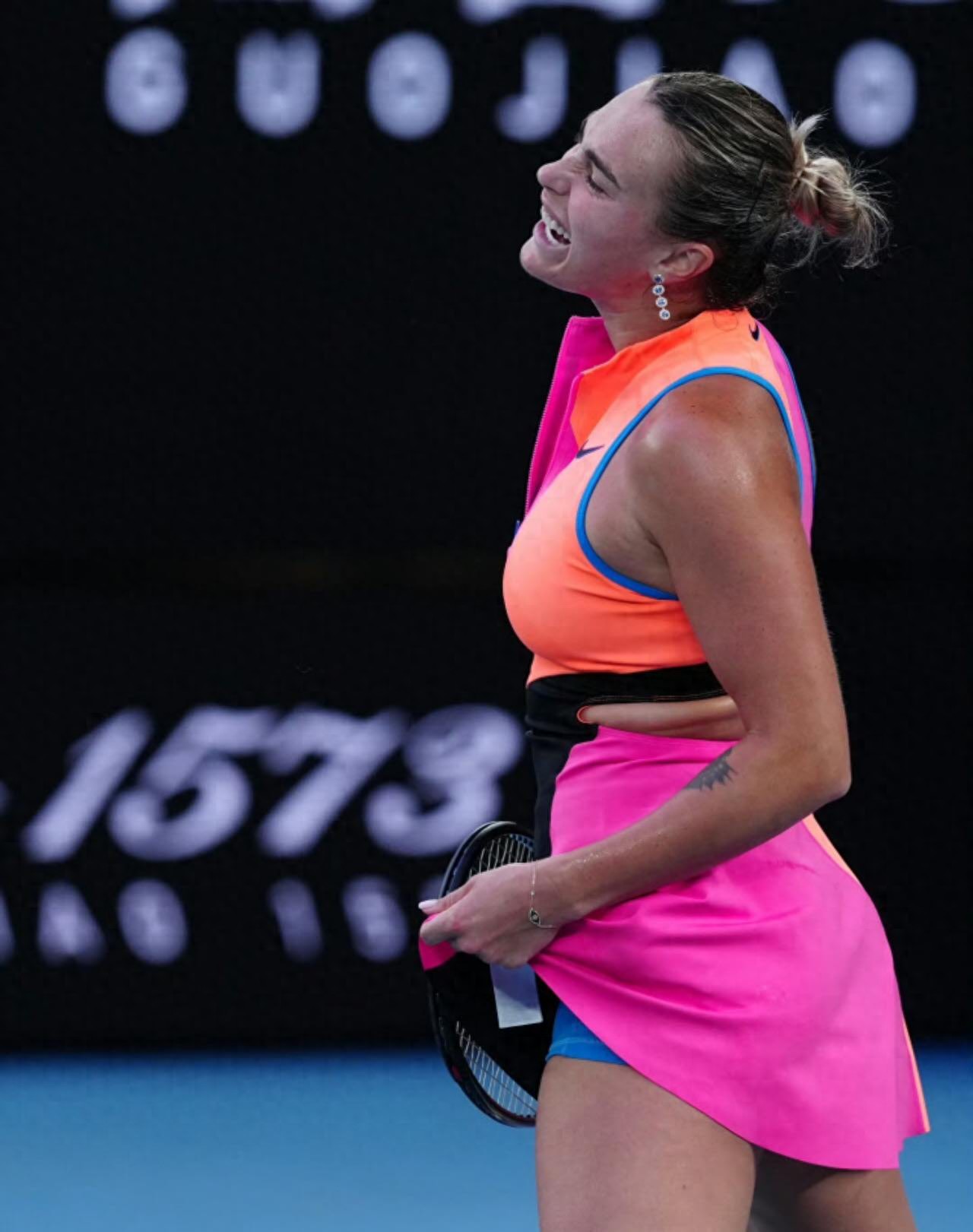 The biggest drama at the Australian Open is here! Sabalenka was penalized for a vocalization and called it absurd after the match.
