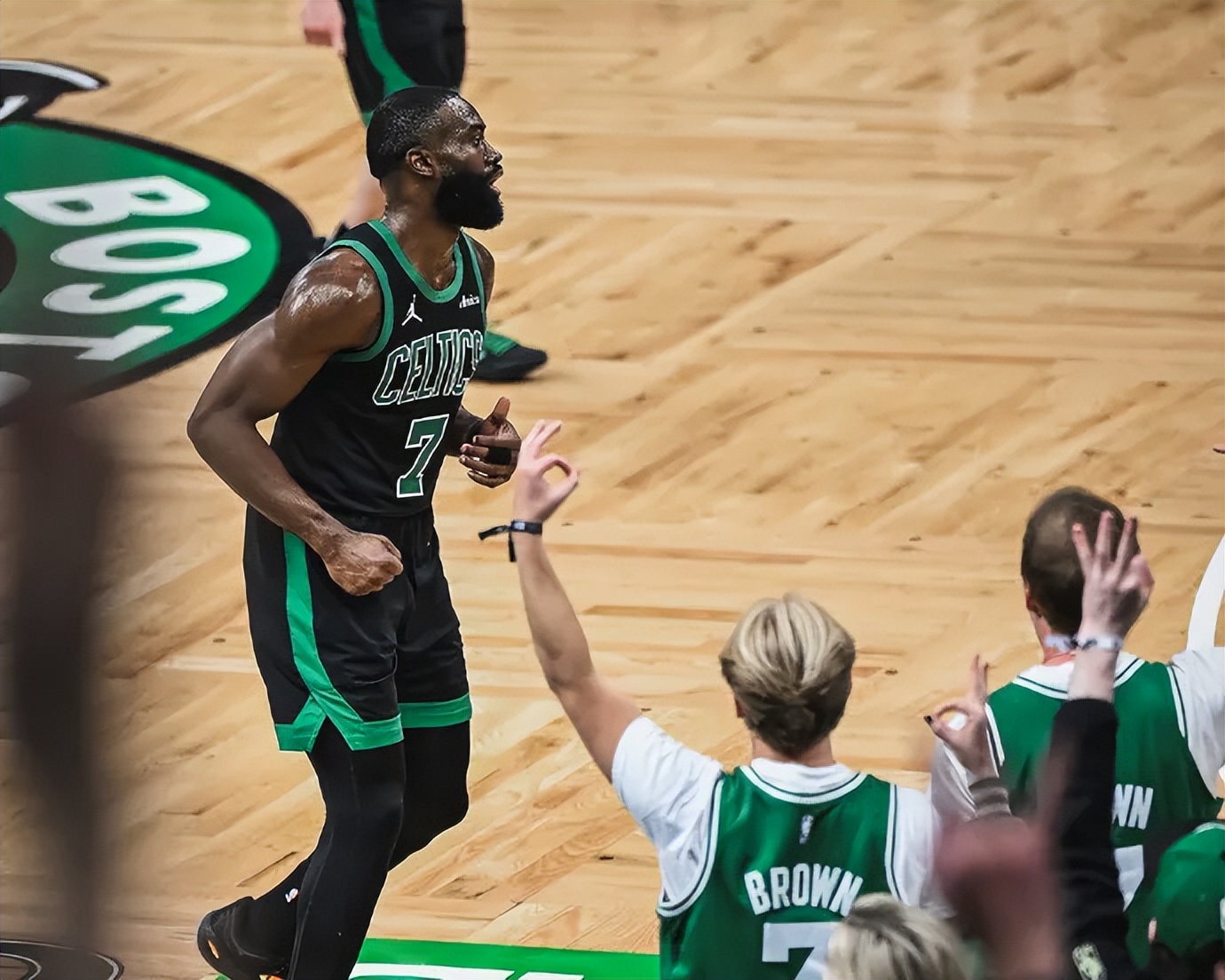 Victory! The Celts are alive! Shoot 22 three-pointers! Without Tatum, the Green Army can fight