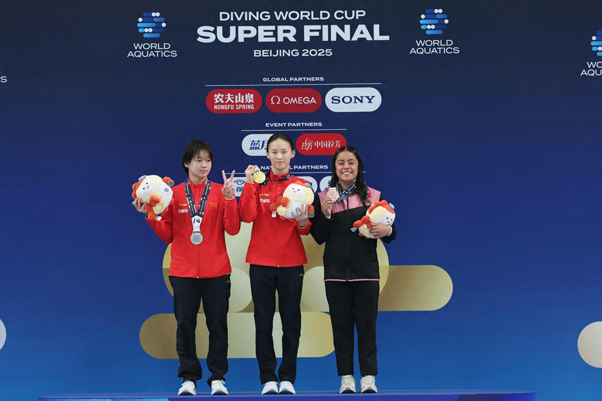 2025 Diving World Cup Finals: Quan Hongchan lost to Chen Yuxi again to win silver, and winning gold is of special significance