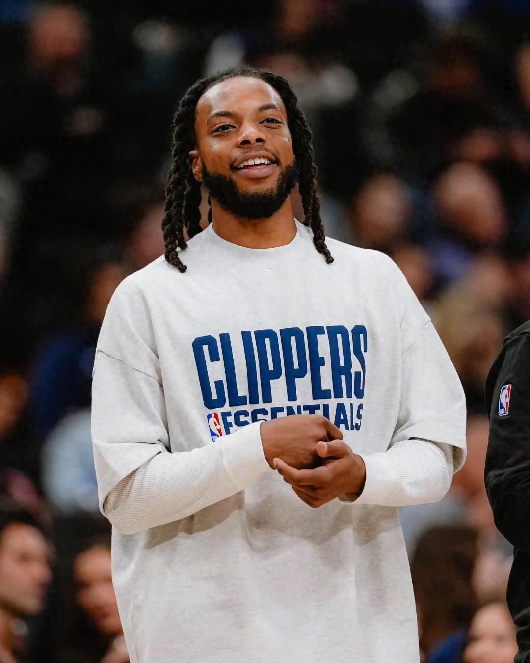 Galen's debut with the Clippers, a disastrous start turned into a comeback contribution.