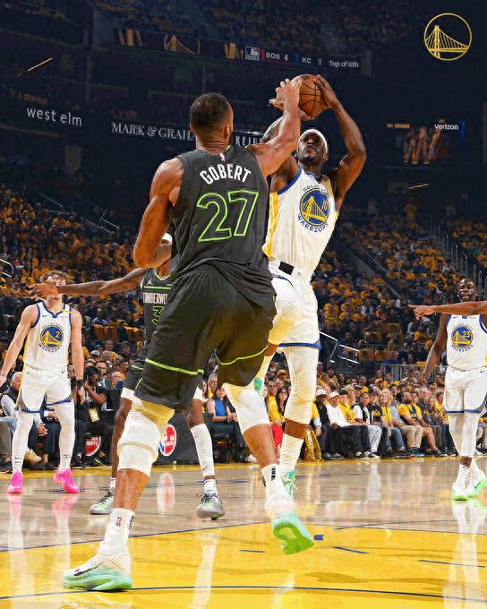 Golden State made 0 of 5 three-pointers in the half! Curry was absent, Butler 33+7+7, the Warriors lost to the Timberwolves, and the score was 1-2