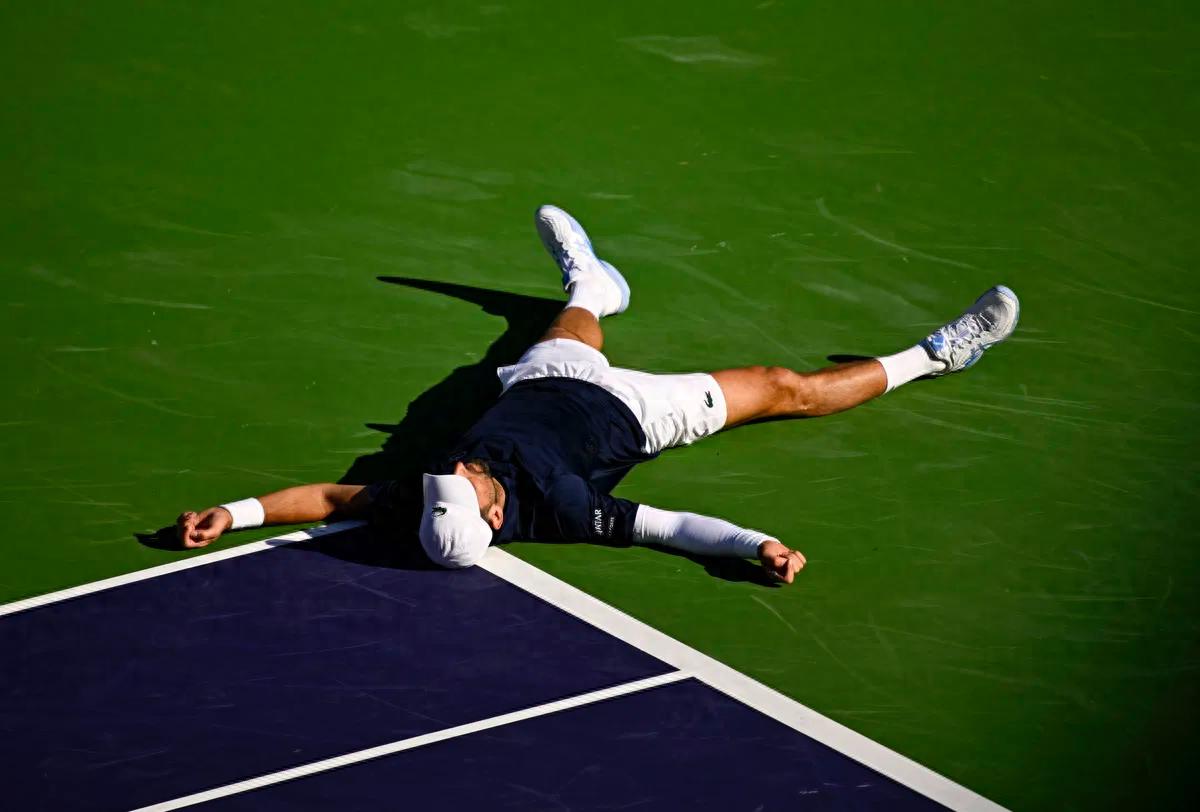 Novak Djokovic vomited during the match, with the scorching heat at Indian Wells creating a dramatic scene.