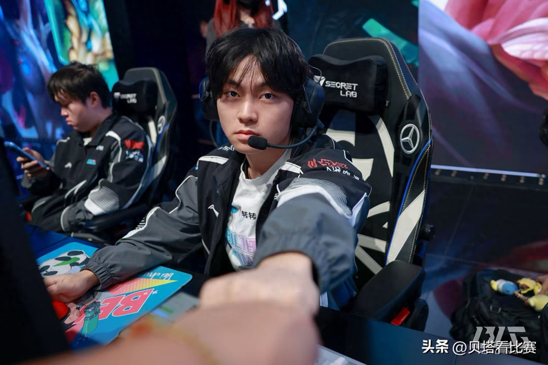 Overseas fans are buzzing about BLG’s loss to 100T: the gap in the top and mid lanes! Has the LPL really declined?