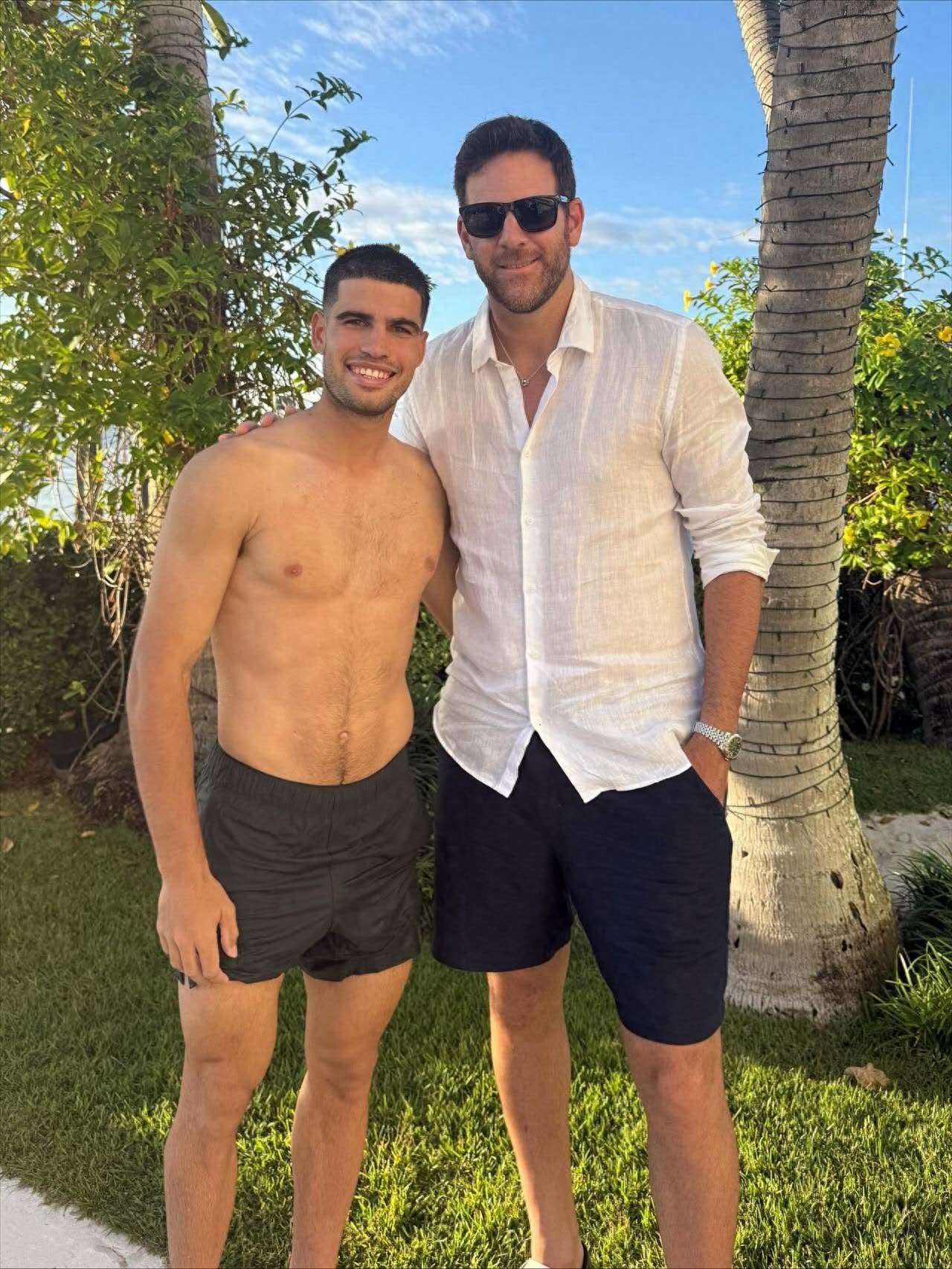 Who are the players that defeated the reigning world number ones the most times but never reached the top spot themselves?