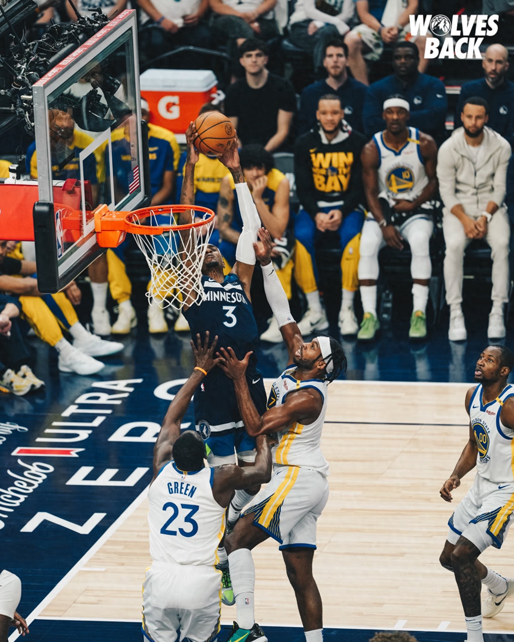 For 2 consecutive years, it has entered the West Finals! Curry is injured, Edwards 22+7+12, the Timberwolves eliminated the Warriors with a total score of 4-1