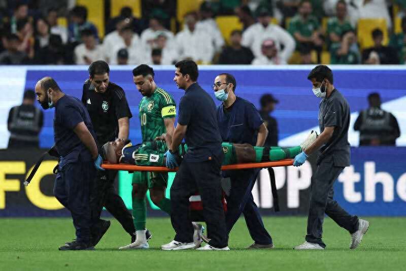 The "10 to 11" national football team lost to Saudi Arabia and advanced to the 2026 World Cup finals