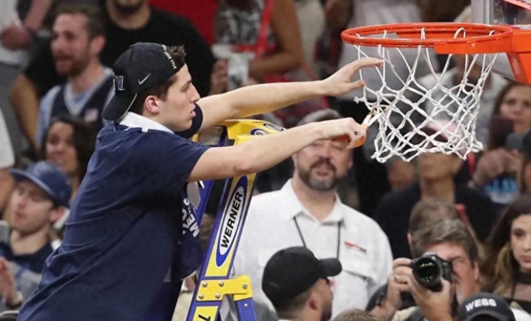 Villanova's brotherhood basketball included him as well.