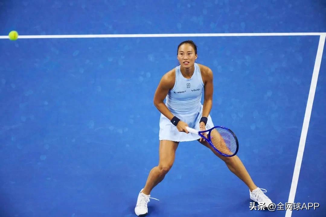 The WTA1000 Doha tournament draw is out, with Zheng Qinwen returning to face former Grand Slam champion Kenin.