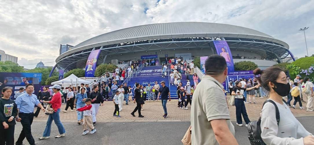 The longest match duration of this season was set in Ningbo, with netizens joking that Bencic’s mood swings brought a surprising twist.